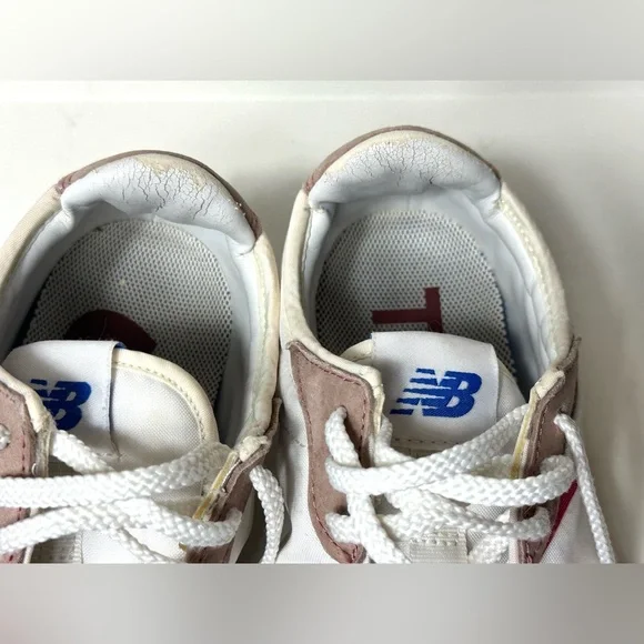 New Balance 327, in a white, pink, and red colorway size 7.5 - Picture 13 of 14